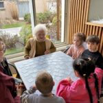 Les MS-GS en visite à la maison de retraite